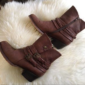 Minay Ankle Boot (READ DESCRIPTION)